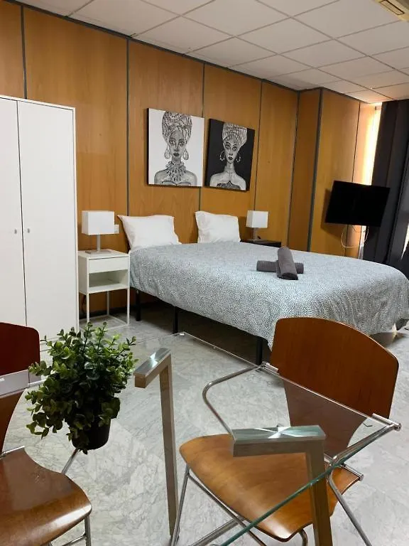 Boutique Living Soho Apartment Malaga 0*,